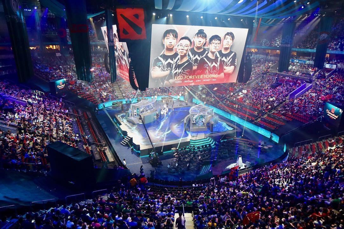 克罗斯在退 克罗斯在退