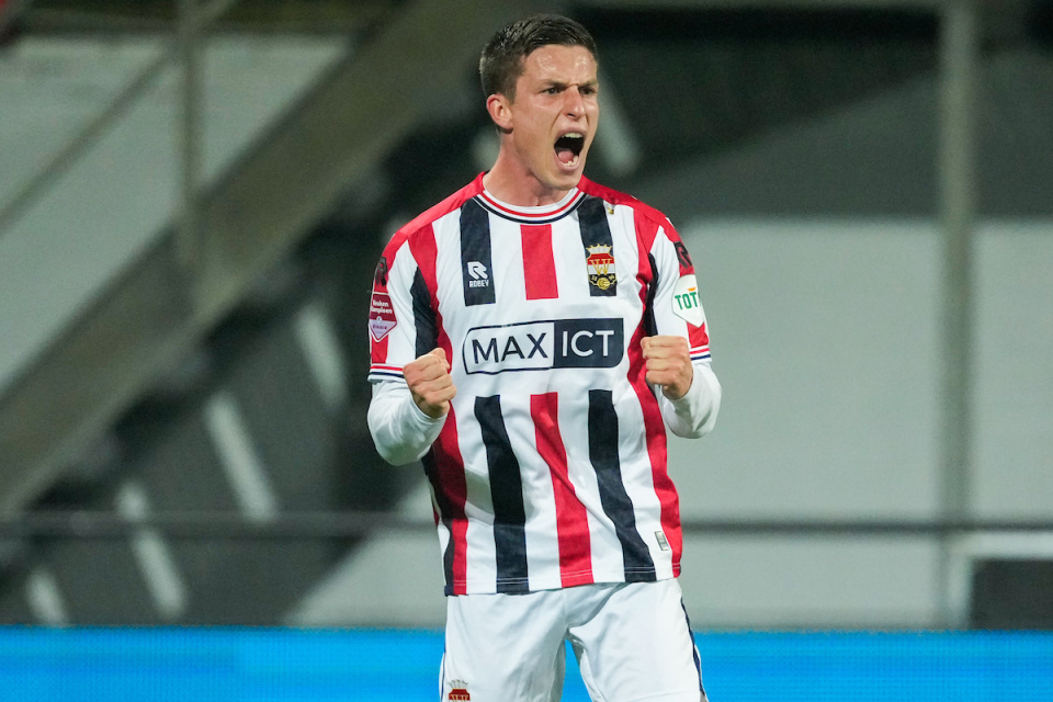 相比之下 相比之下