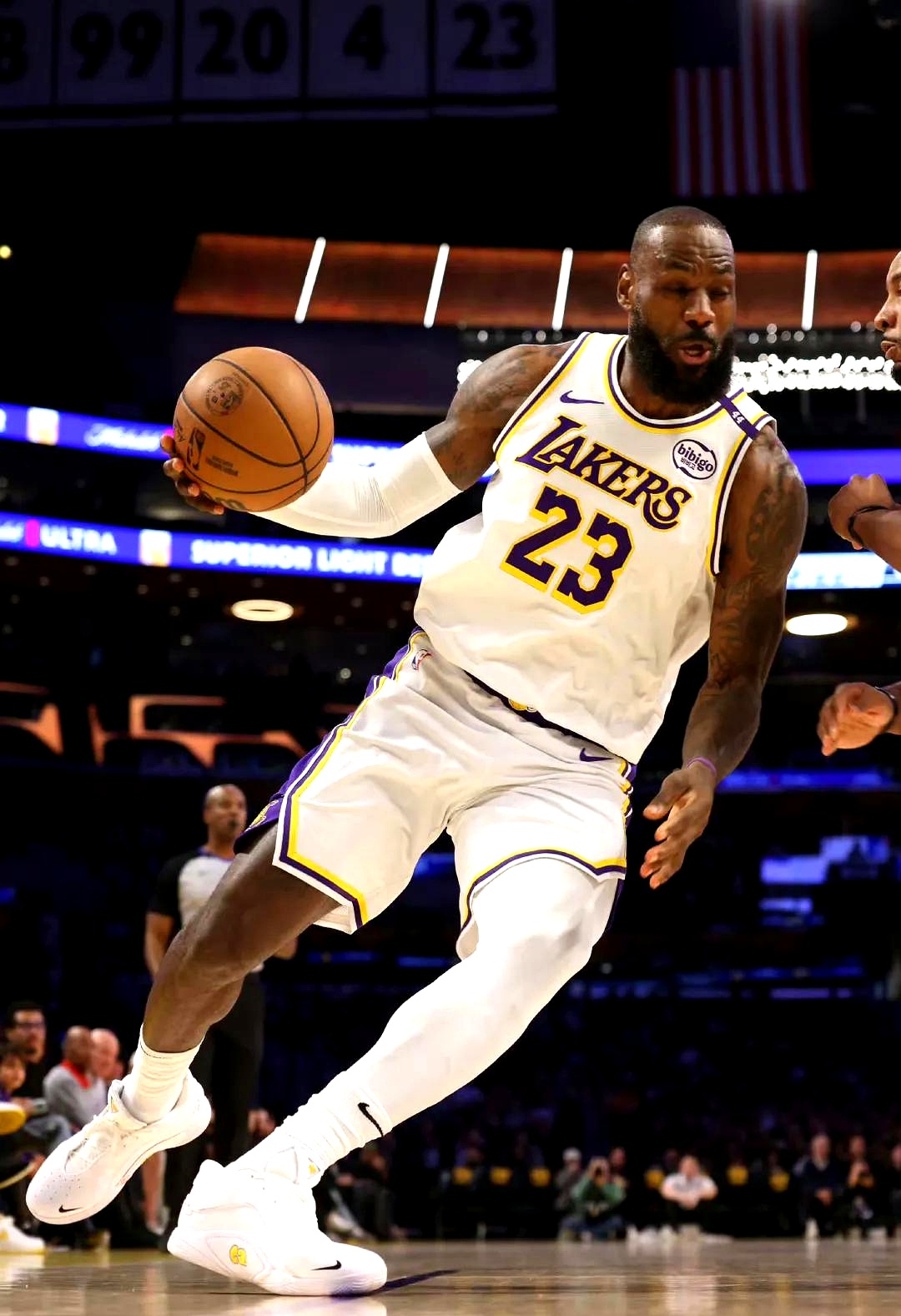 首发即售罄 首发即售罄