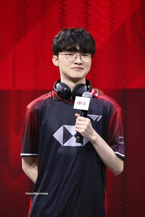 i更侧重宏